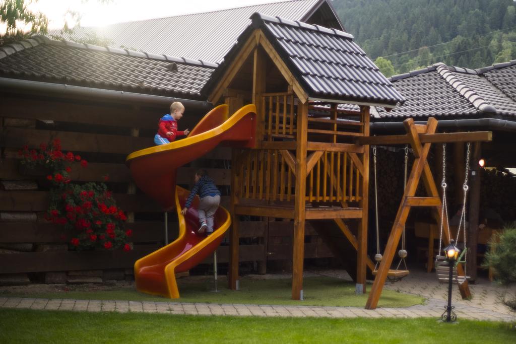 Penzion Kastiel Hanus Hanusfalva Kültér fotó